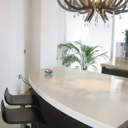 3b Pool Penthouse Private Hot Tub Center
