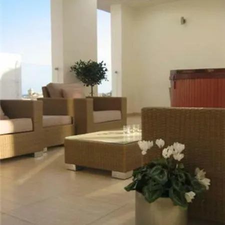 3b Pool Penthouse Private Hot Tub Center