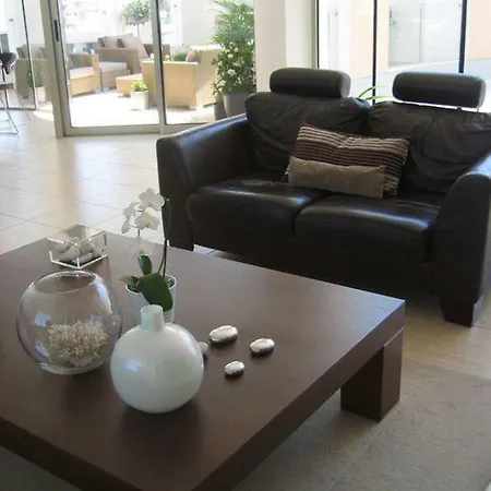 3b Pool Penthouse Private Hot Tub Center * Λάρνακα