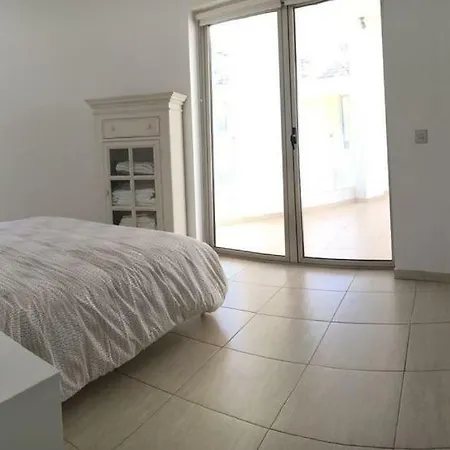 3b Pool Penthouse Private Hot Tub Center Διαμέρισμα Λάρνακα